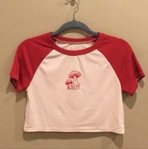 Cream Maroon Mushroom Graphic Cropped Tee